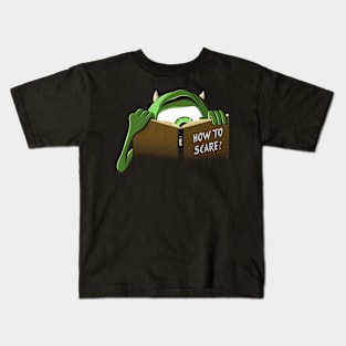 How to scare? Kids T-Shirt